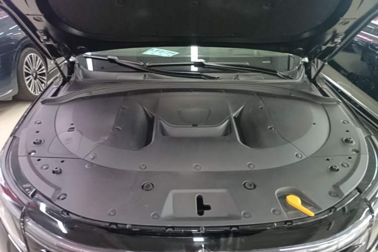 Used Hima AITO M7 2024 1.5T Intelligent Driving Rear-Drive Ultra Version 6 Seats Engine Bay