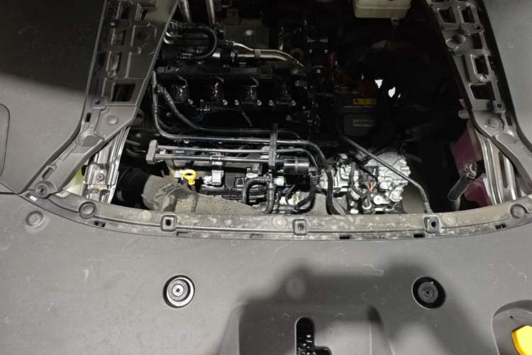 Used Hima AITO M7 2024 1.5T Intelligent Driving Rear-Drive Pro Version 5 Seats Engine Bay