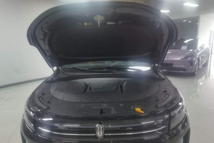 Used Hima AITO M7 2024 1.5T Intelligent Drive 4WD Ultra Version 5 Seats Engine Bay