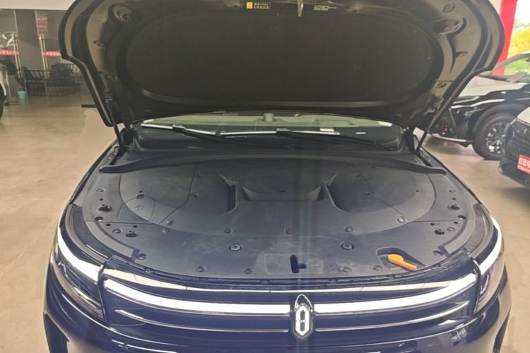 Used Hima AITO M7 2024 1.5T Intelligent Driving Rear-Drive Ultra Version 6 Seats Engine Bay