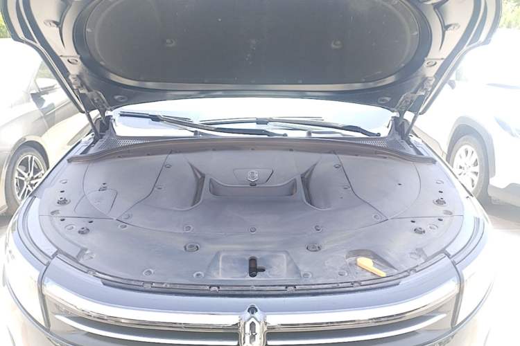 Used Hima AITO M7 2024 1.5T Rear-Drive Plus Version 5 Seats Engine Bay