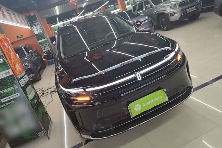 Used Hima AITO M7 2024 1.5T Intelligent Driving 4WD Pro Edition 5 Seats Exterior 1