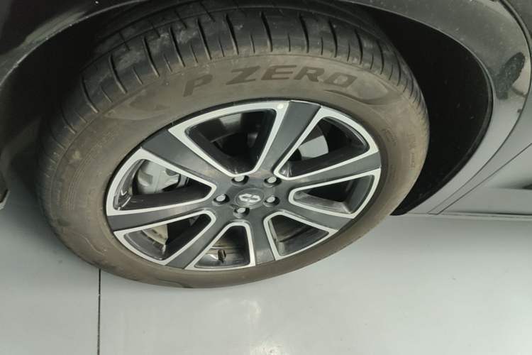 Used Hima AITO M7 2024 1.5T Intelligent Driving Rear-Drive Pro Version 5 Seats Exterior 4