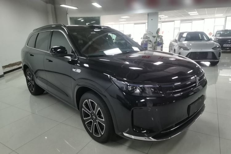 Used Hima AITO M7 2024 1.5T Intelligent Drive 4WD Ultra Version 5 Seats Front Right 45 Deg