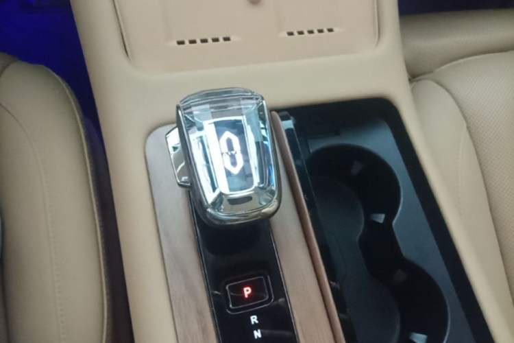 Used Hima AITO M7 2024 1.5T Intelligent Driving Rear-Drive Max Edition 5 Seats Gear Lever