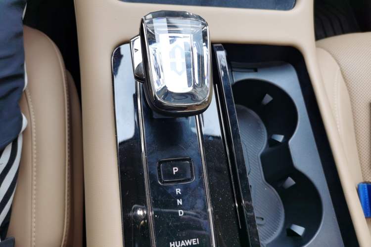Used Hima AITO M7 2024 1.5T Intelligent Driving Rear-Drive Max Edition 5 Seats Gear Lever