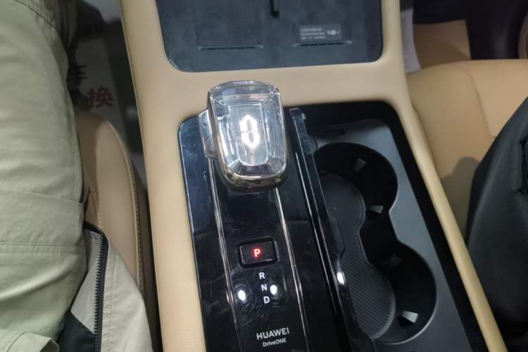 Used Hima AITO M7 2024 1.5T Intelligent Driving Rear-Drive Max Edition 5 Seats Gear Lever