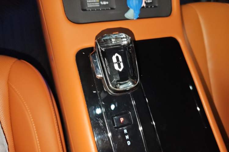 Used Hima AITO M7 2024 1.5T Intelligent Driving Rear-Drive Ultra Version 6 Seats Gear Lever