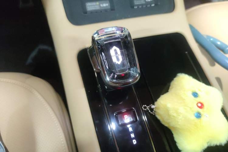 Used Hima AITO M7 2024 1.5T Intelligent Driving Rear-Drive Ultra Version 6 Seats Gear Lever