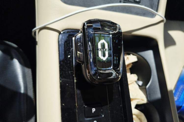 Used Hima AITO M7 2024 1.5T Intelligent Driving Rear-Drive Max Edition 5 Seats Gear Lever