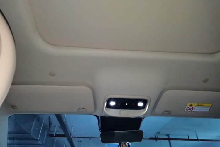 Used Hima AITO M7 2024 1.5T Intelligent Driving Rear-Drive Max Edition 6 Seats Headliner
