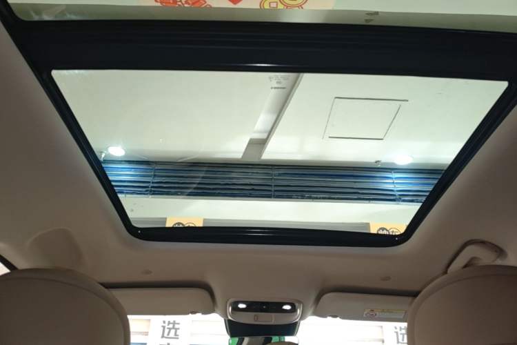 Used Hima AITO M7 2024 1.5T Rear-Drive Plus Version 5 Seats Headliner