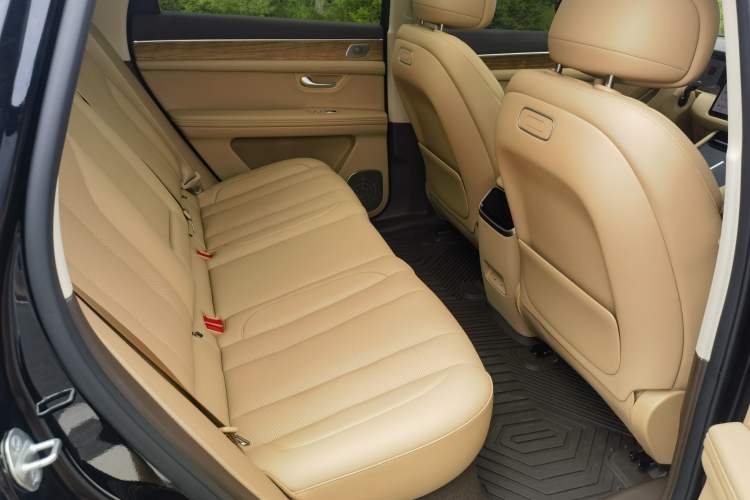 Used Hima AITO M7 2024 1.5T Intelligent Driving Rear-Drive Pro Version 5 Seats Interior 3