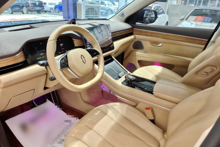 Used Hima AITO M7 2024 1.5T Intelligent Driving Rear-Drive Pro Version 6 Seats Interior 4
