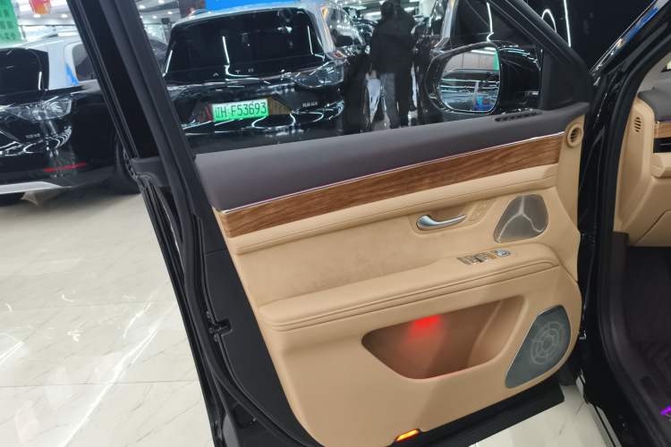 Used Hima AITO M7 2024 1.5T Intelligent Driving Rear-Drive Ultra Version 6 Seats Left Front Door Interior