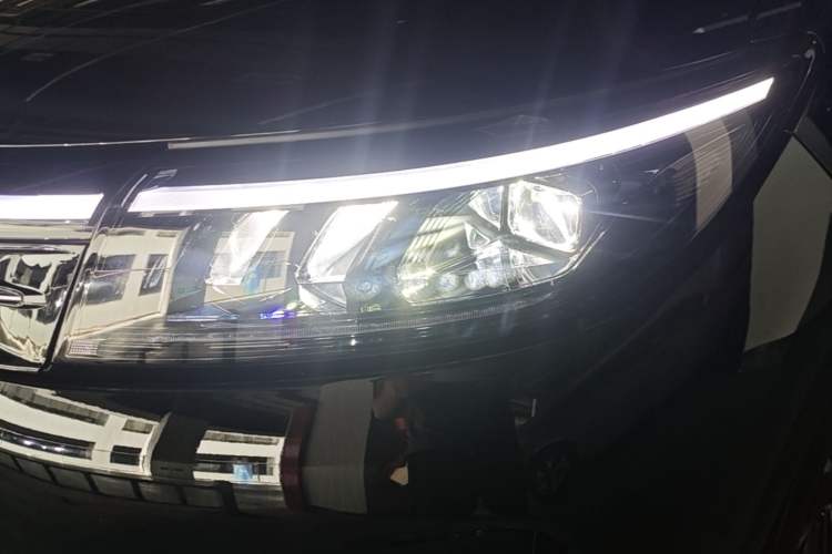 Used Hima AITO M7 2024 1.5T Intelligent Drive 4WD Ultra Version 5 Seats Left Front Headlight