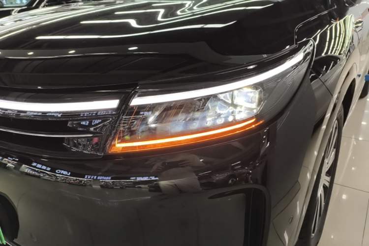 Used Hima AITO M7 2024 1.5T Intelligent Driving Rear-Drive Pro Version 5 Seats Left Front Headlight