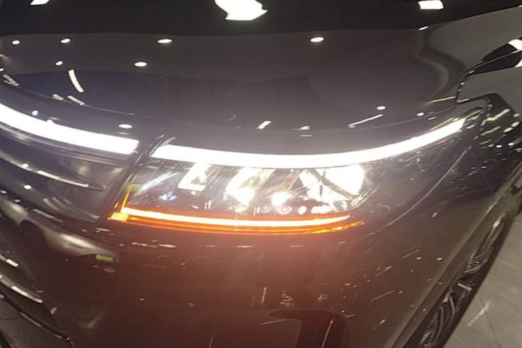 Used Hima AITO M7 2024 1.5T Intelligent Driving Rear-Drive Max Edition 6 Seats Left Front Headlight