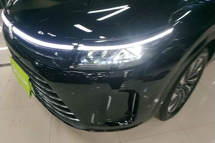 Used Hima AITO M7 2024 1.5T Rear-Drive Plus Version 5 Seats Left Front Headlight