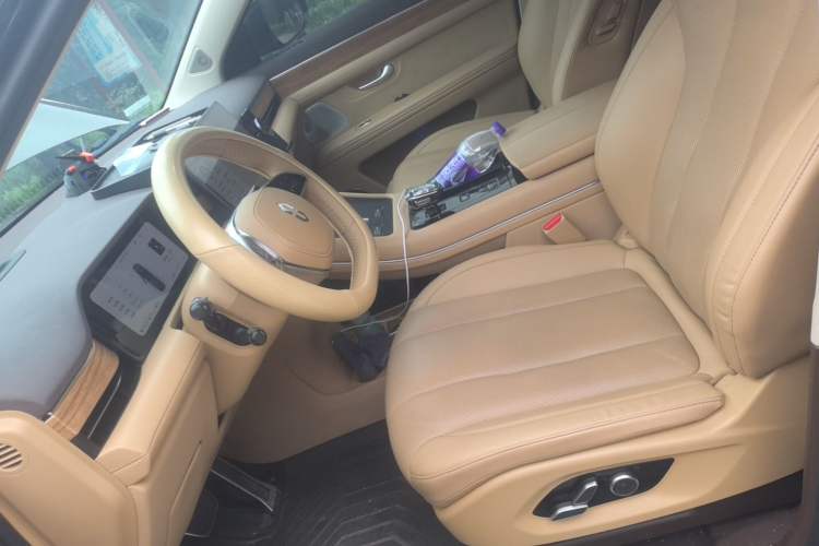 Used Hima AITO M7 2024 1.5T Intelligent Driving Rear-Drive Pro Version 6 Seats Left Front Seat