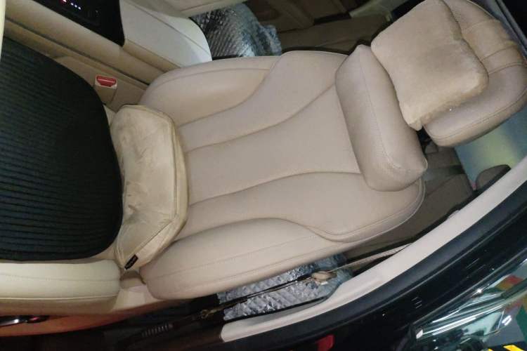 Used Hima AITO M7 2024 1.5T Rear-Drive Plus Version 5 Seats Left Front Seat