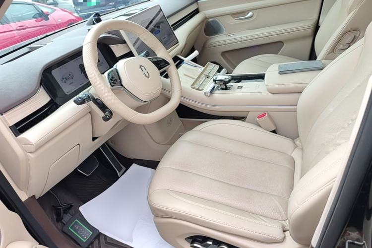 Used Hima AITO M7 2024 1.5T Intelligent Drive 4WD Ultra Version 5 Seats Left Front Seat