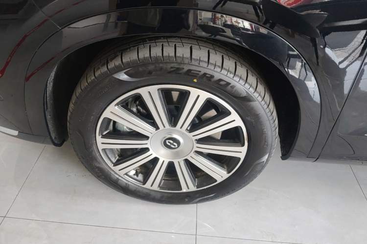 Used Hima AITO M7 2024 1.5T Intelligent Driving 4WD Pro Edition 5 Seats Left Front Wheel Hub