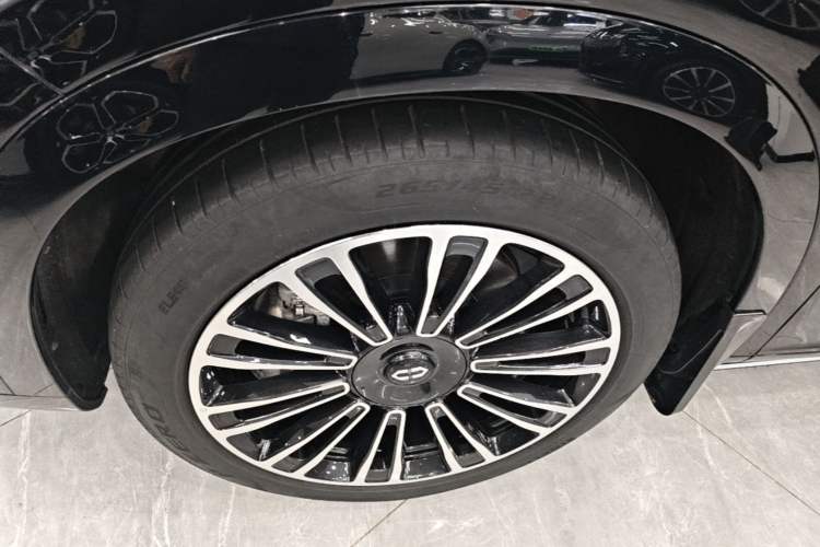 Used Hima AITO M7 2024 1.5T Intelligent Driving Rear-Drive Max Edition 5 Seats Left Front Wheel Hub