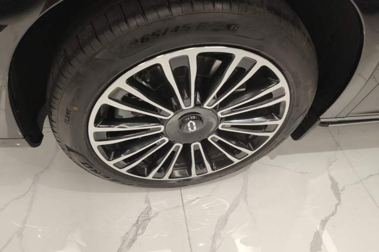 Used Hima AITO M7 2024 1.5T Intelligent Drive 4WD Ultra Version 5 Seats Left Front Wheel Hub