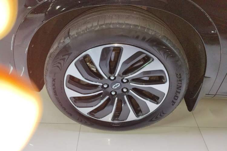 Used Hima AITO M7 2024 1.5T Intelligent Driving Rear-Drive Max Edition 5 Seats Left Front Wheel Hub