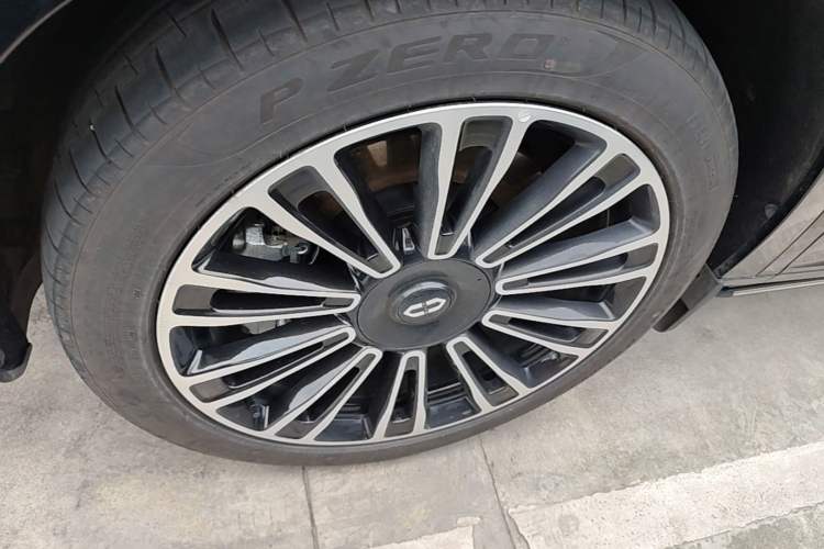 Used Hima AITO M7 2024 1.5T Intelligent Drive 4WD Ultra Version 5 Seats Left Front Wheel Hub