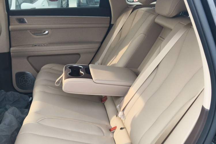 Used Hima AITO M7 2024 1.5T Intelligent Driving Rear-Drive Pro Version 5 Seats Left Rear Seat