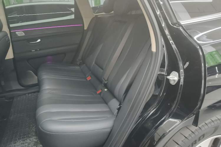 Used Hima AITO M7 2024 1.5T Rear-Drive Plus Version 5 Seats Left Rear Seat