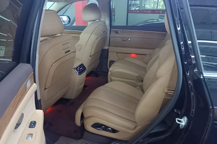 Used Hima AITO M7 2024 1.5T Intelligent Driving Rear-Drive Ultra Version 6 Seats Left Rear Seat