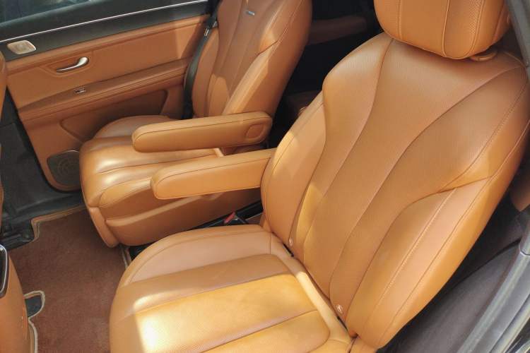 Used Hima AITO M7 2024 1.5T Intelligent Driving Rear-Drive Ultra Version 6 Seats Left Rear Seat