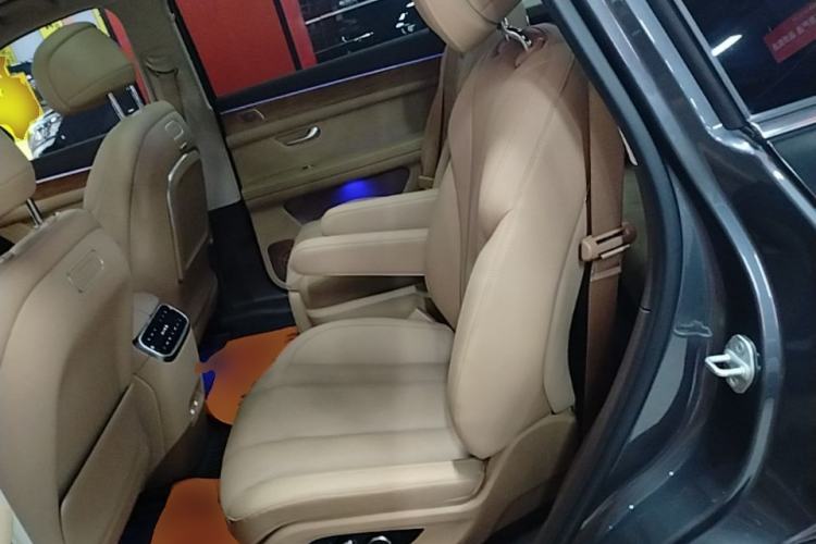 Used Hima AITO M7 2024 1.5T Intelligent Driving Rear-Drive Max Edition 6 Seats Left Rear Seat