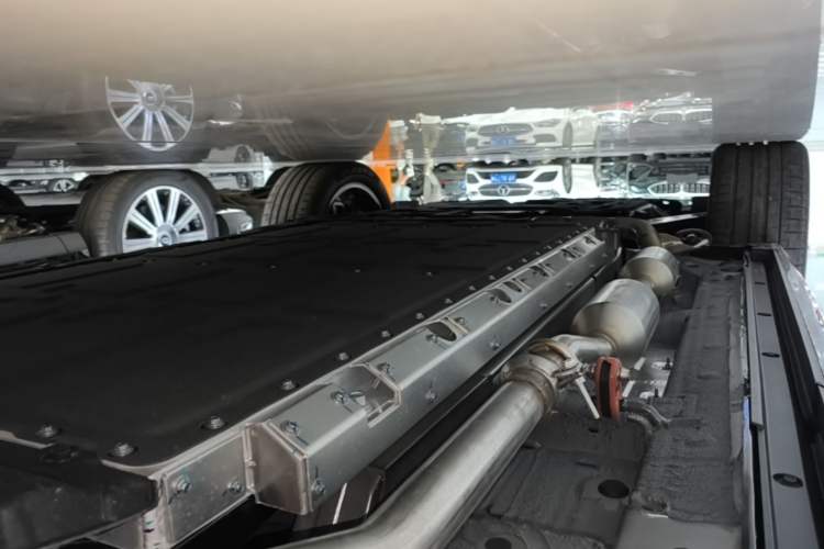 Used Hima AITO M7 2024 1.5T Intelligent Driving Rear-Drive Pro Version 5 Seats Left Side Sill
