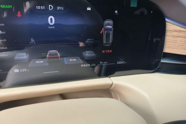 Used Hima AITO M7 2024 1.5T Intelligent Driving Rear-Drive Max Edition 5 Seats Odometer Close Up