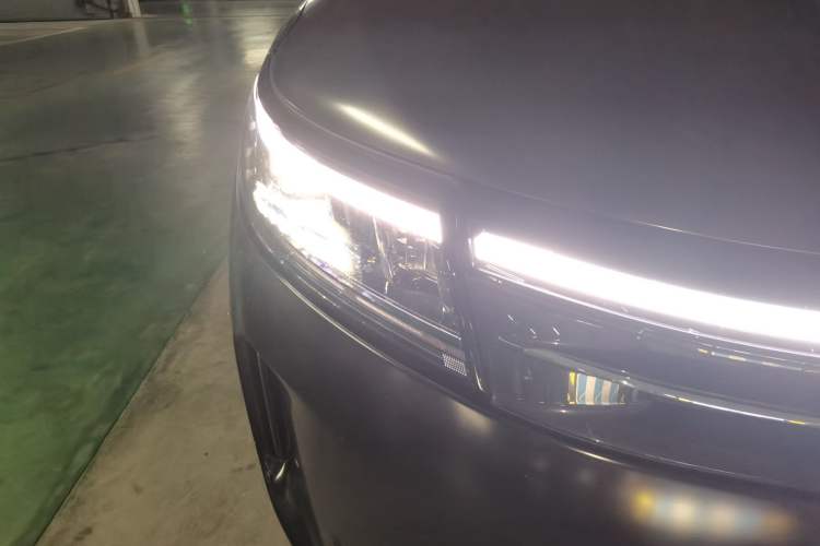 Used Hima AITO M7 2024 1.5T Intelligent Driving Rear-Drive Max Edition 6 Seats Right Front Headlight