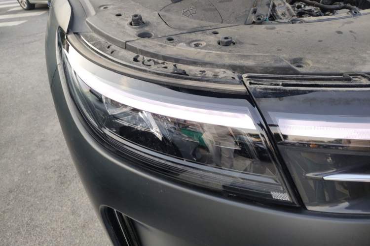 Used Hima AITO M7 2024 1.5T Intelligent Driving 4WD Max Edition 5 Seats Right Front Headlight