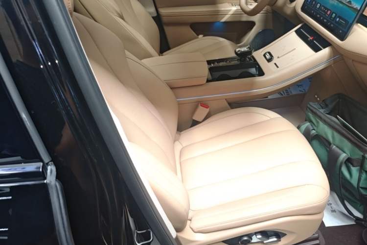 Used Hima AITO M7 2024 1.5T Intelligent Driving Rear-Drive Pro Version 5 Seats Right Front Seat