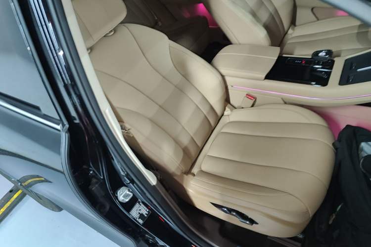 Used Hima AITO M7 2024 1.5T Intelligent Driving Rear-Drive Pro Version 5 Seats Right Front Seat