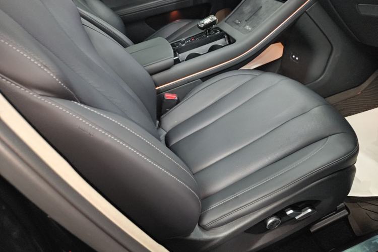Used Hima AITO M7 2024 1.5T Intelligent Driving Rear-Drive Max Edition 5 Seats Right Front Seat