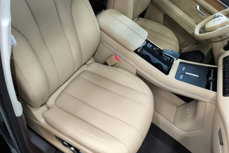 Used Hima AITO M7 2024 1.5T Intelligent Driving Rear-Drive Pro Version 5 Seats Right Front Seat