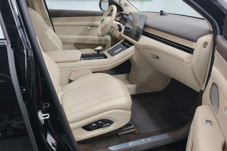 Used Hima AITO M7 2024 1.5T Intelligent Driving Rear-Drive Pro Version 5 Seats Right Front Seat