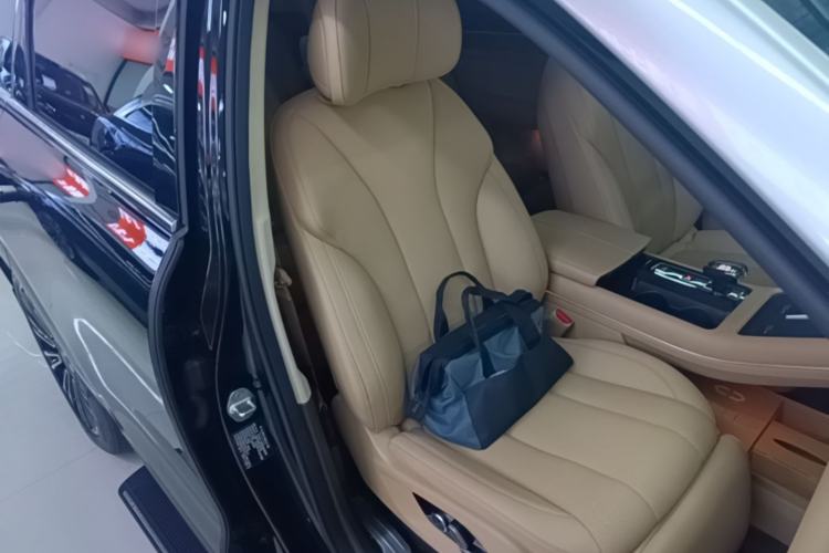 Used Hima AITO M7 2024 1.5T Intelligent Driving Rear-Drive Ultra Version 6 Seats Right Front Seat