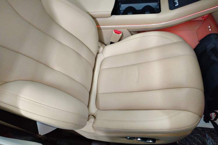 Used Hima AITO M7 2024 1.5T Rear-Drive Plus Version 5 Seats Right Front Seat