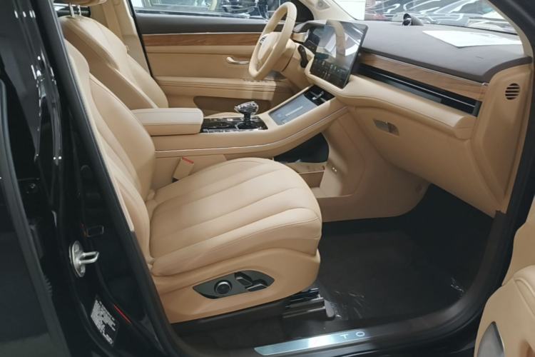 Used Hima AITO M7 2024 1.5T Intelligent Driving Rear-Drive Pro Version 5 Seats Right Front Seat