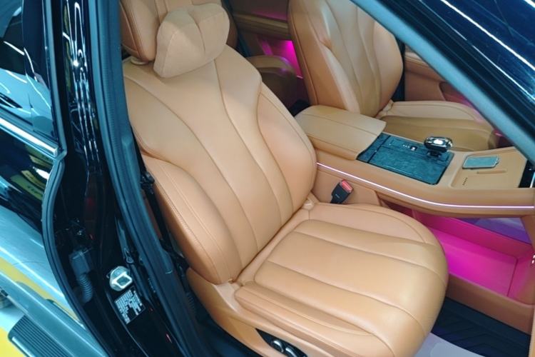 Used Hima AITO M7 2024 1.5T Intelligent Driving Rear-Drive Ultra Version 6 Seats Right Front Seat