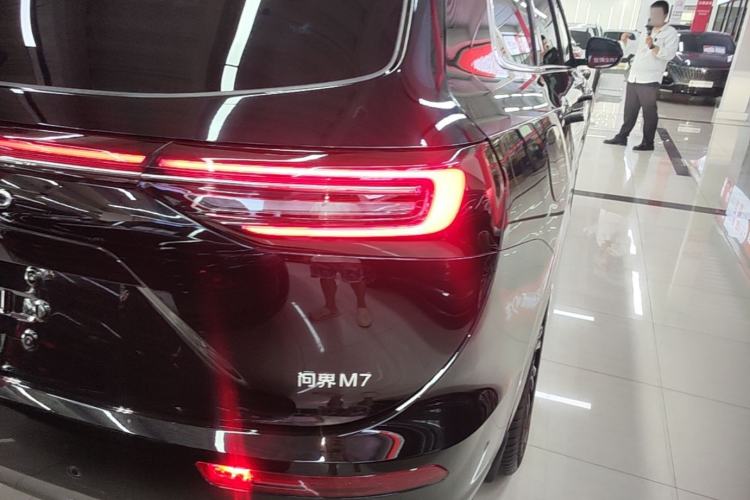 Used Hima AITO M7 2024 1.5T Intelligent Driving Rear-Drive Ultra Version 6 Seats Right Rear Taillight